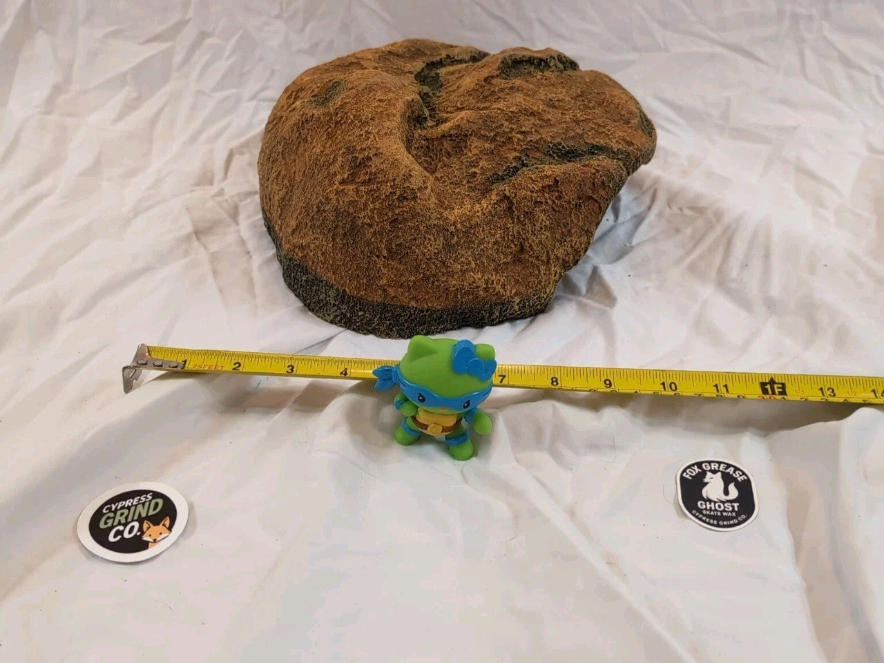 Extra Large Reptile Hide Resin Snake Hides for Ball Pythons Lizard Reddish Brown