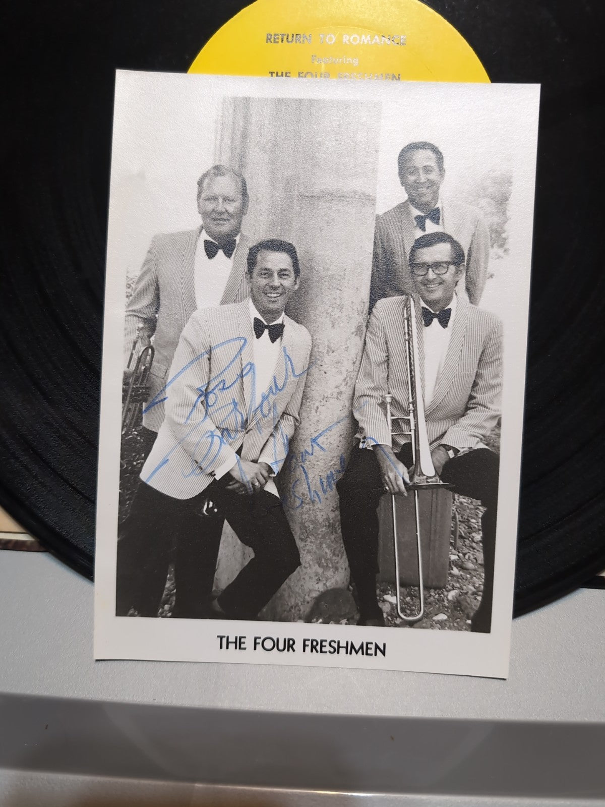 FOUR FRESHMEN: Return To Romance 12" LP 33 RPM SIGNED w/ picture