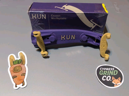 Kun Collapsible Mini Violin Shoulder Rest 1/16–1/4 Size – Purple – Open Box