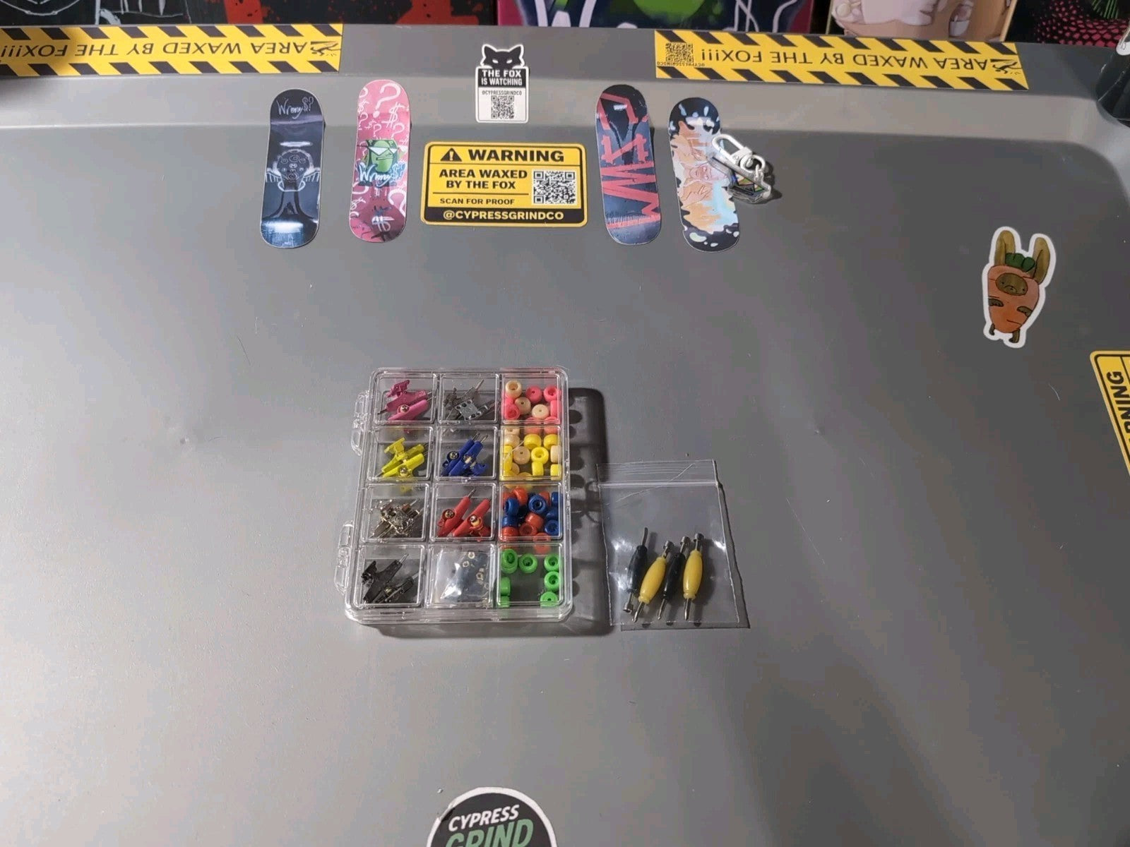 Fingerboard Repair Kit Trucks Wheels Screws Tools Box 31mm 96mm