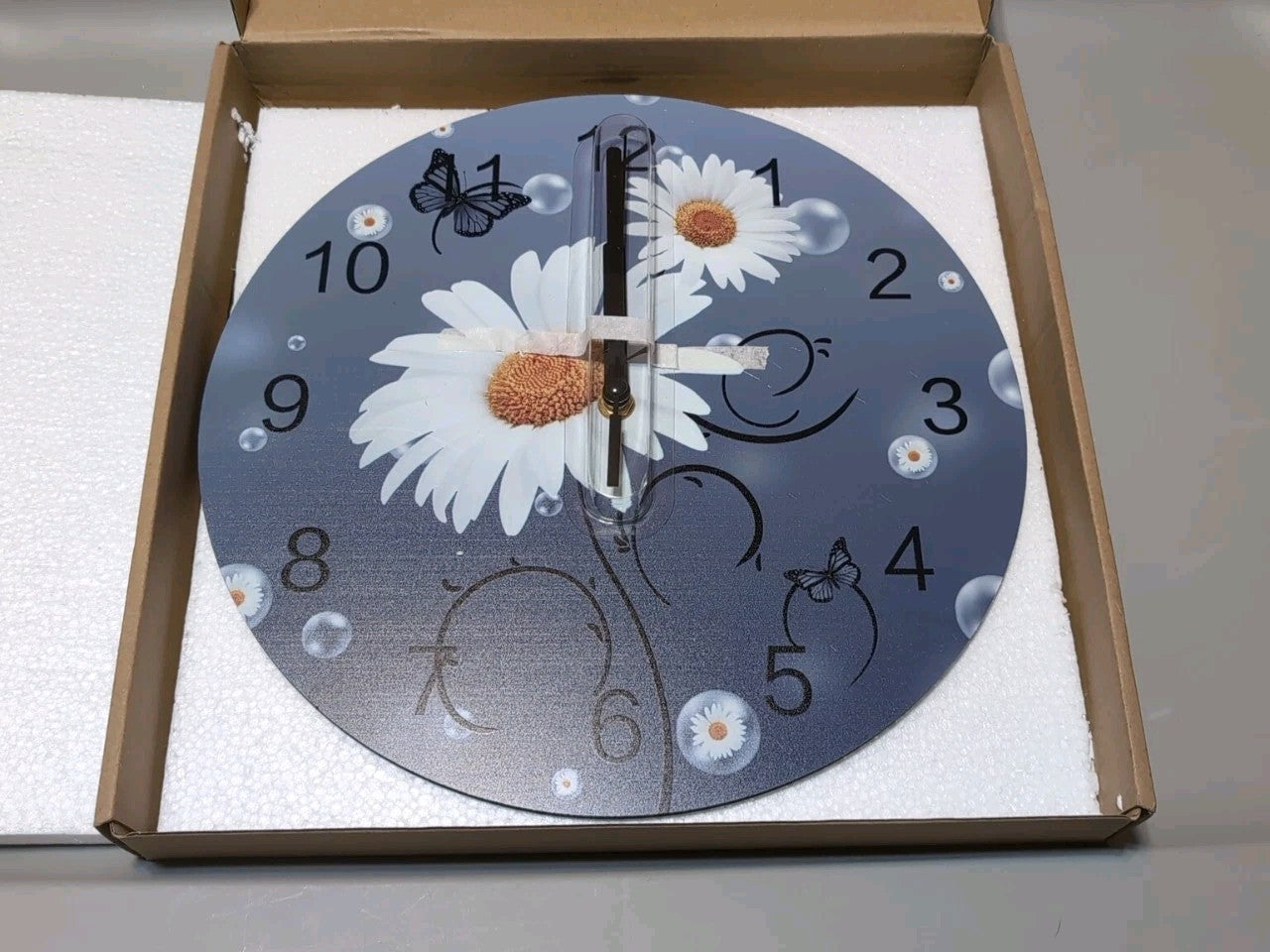 12 Inch Silent Round Wooden Wall Clock Yellow Daisy Butterfly Bubble Gray Backgr