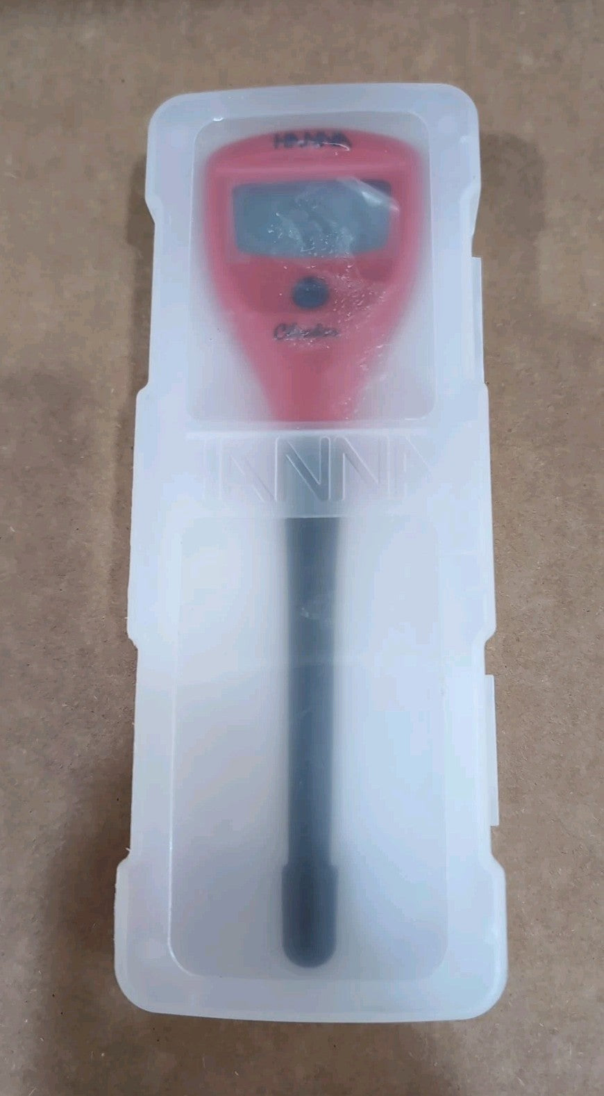 Hanna Instruments HI98103 Checker pH Tester With Cleaning & Calibration Solution
